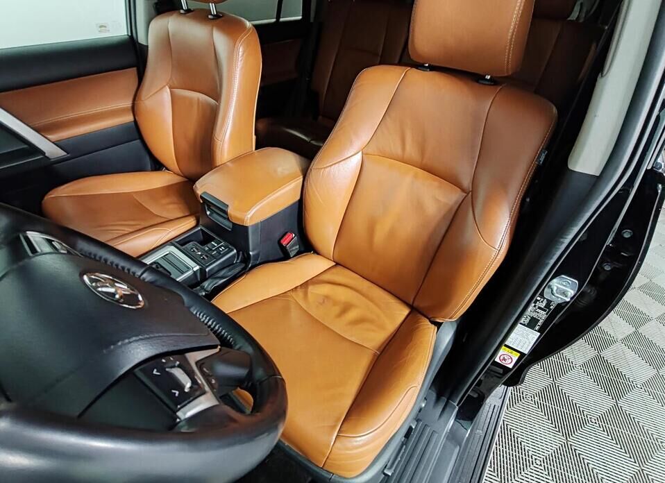 Toyota Land Cruiser Prado, 150 Series Рестайлинг 2 2.8d AT (177 л.с.) 4WD