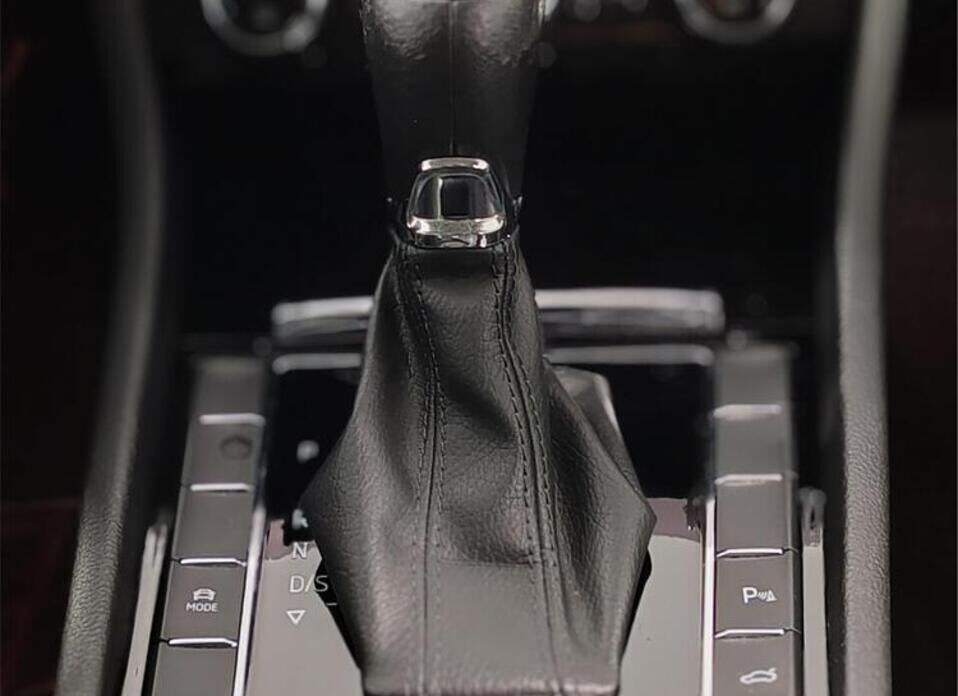Skoda Superb, III 1.8 AMT (180 л.с.)