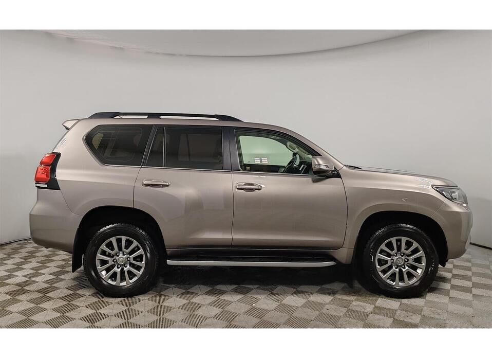 Toyota Land Cruiser Prado, 150 Series Рестайлинг 2 2.8d AT (177 л.с.) 4WD