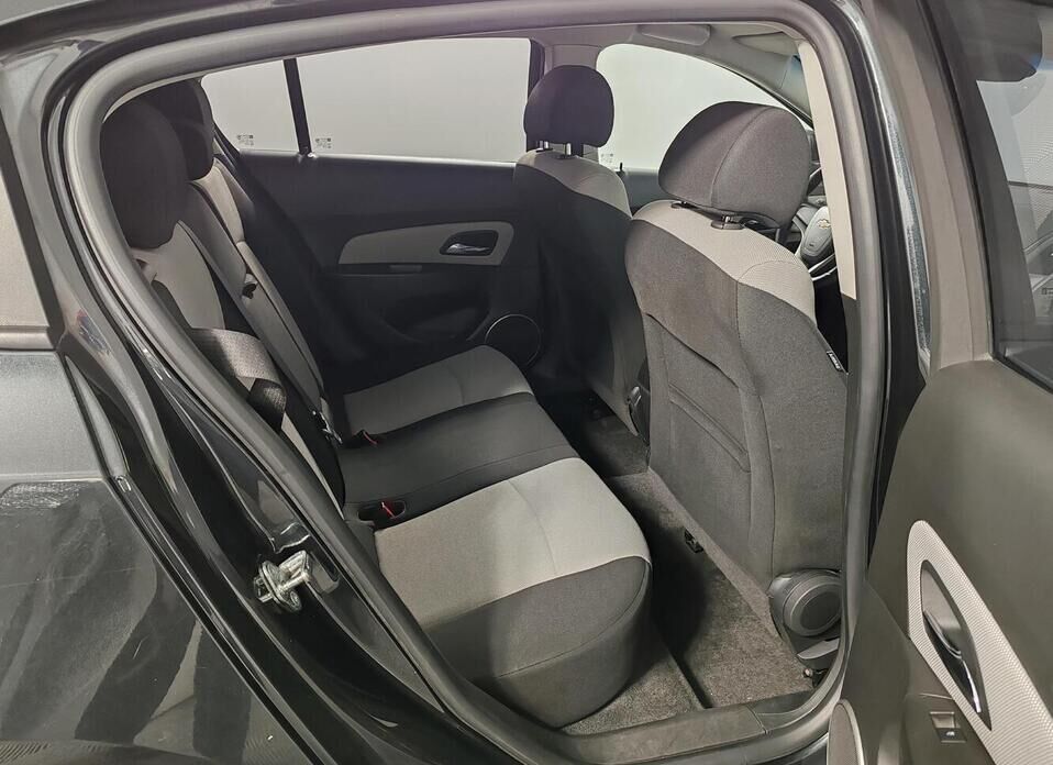 Chevrolet Cruze, I Рестайлинг 1.6 AT (109 л.с.)