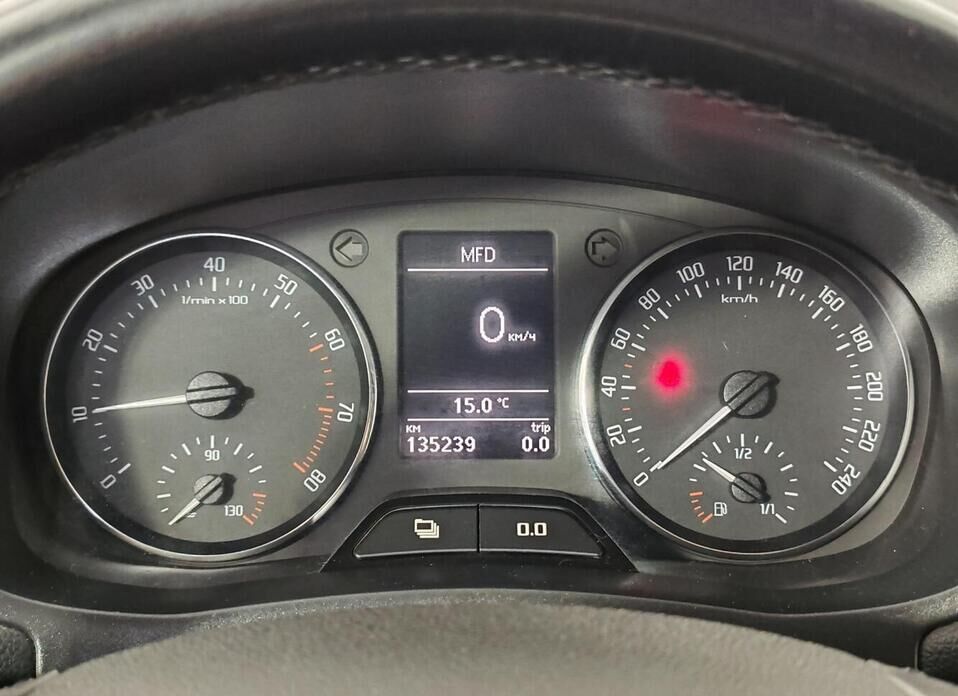 Skoda Fabia, II Рестайлинг 1.6 AT (105 л.с.)