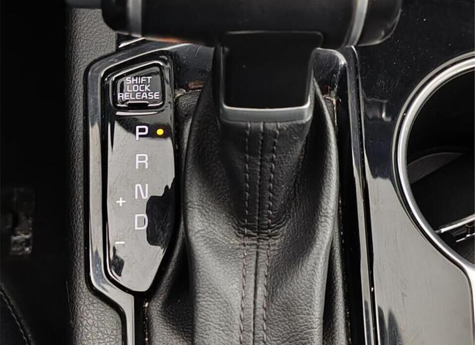 Kia K5, III 2.5 AT (194 л.с.)