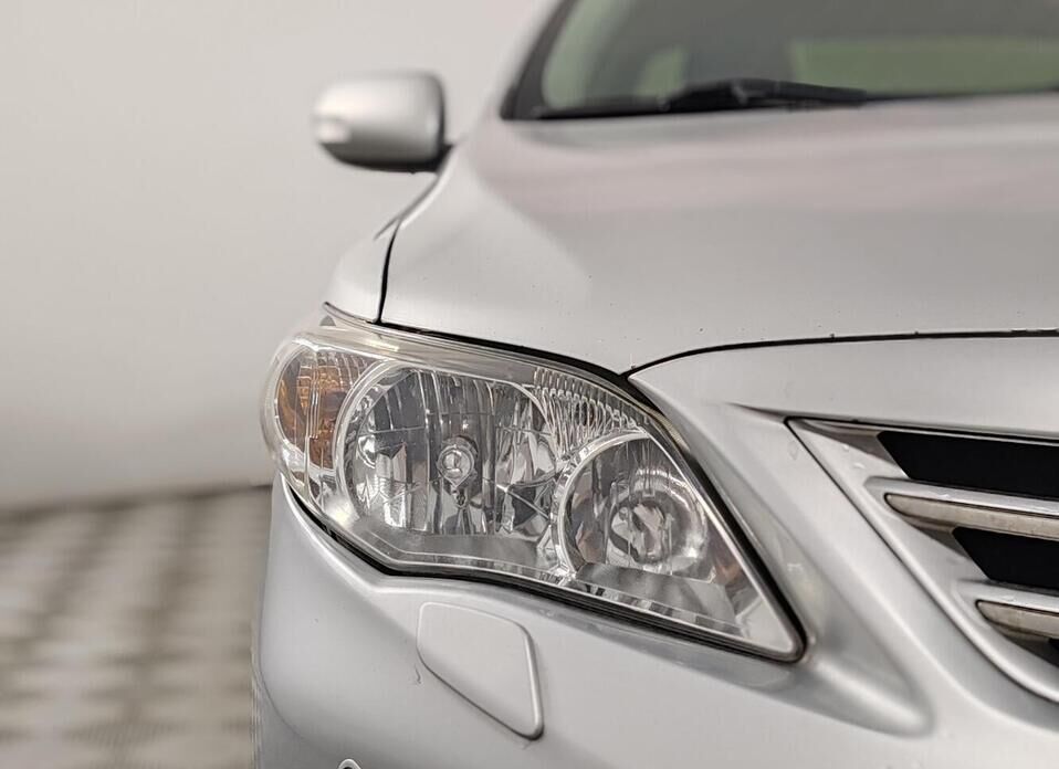 Toyota Corolla 1.6 AT (124 л.с.)