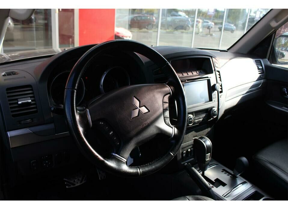 Mitsubishi Pajero 3.0 AT (178 л.с.) 4WD