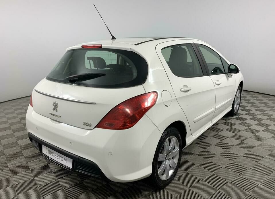 Peugeot 308 1.6 MT (120 л.с.)