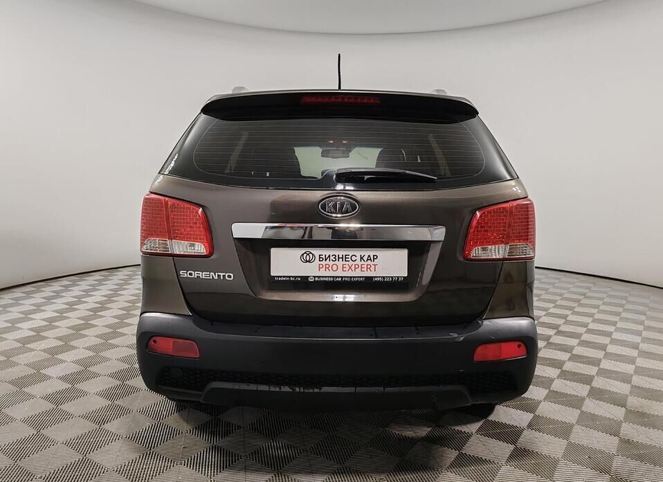 Kia Sorento, II 2.4 AT (175 л.с.) 4WD