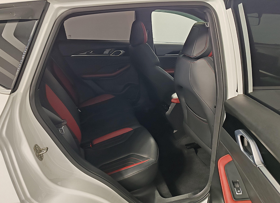 Geely Coolray, I Рестайлинг 1.5 AMT (147 л.с.)