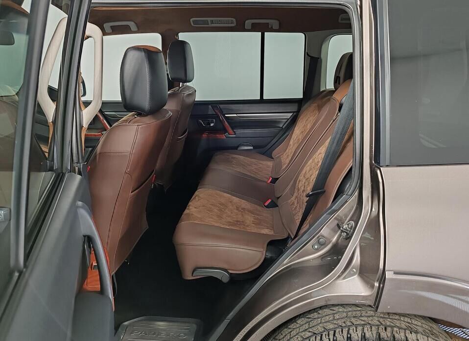Mitsubishi Pajero 3.0 AT (178 л.с.) 4WD