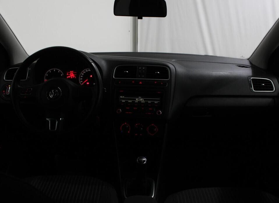 Volkswagen Polo, V 1.6 MT (105 л.с.)