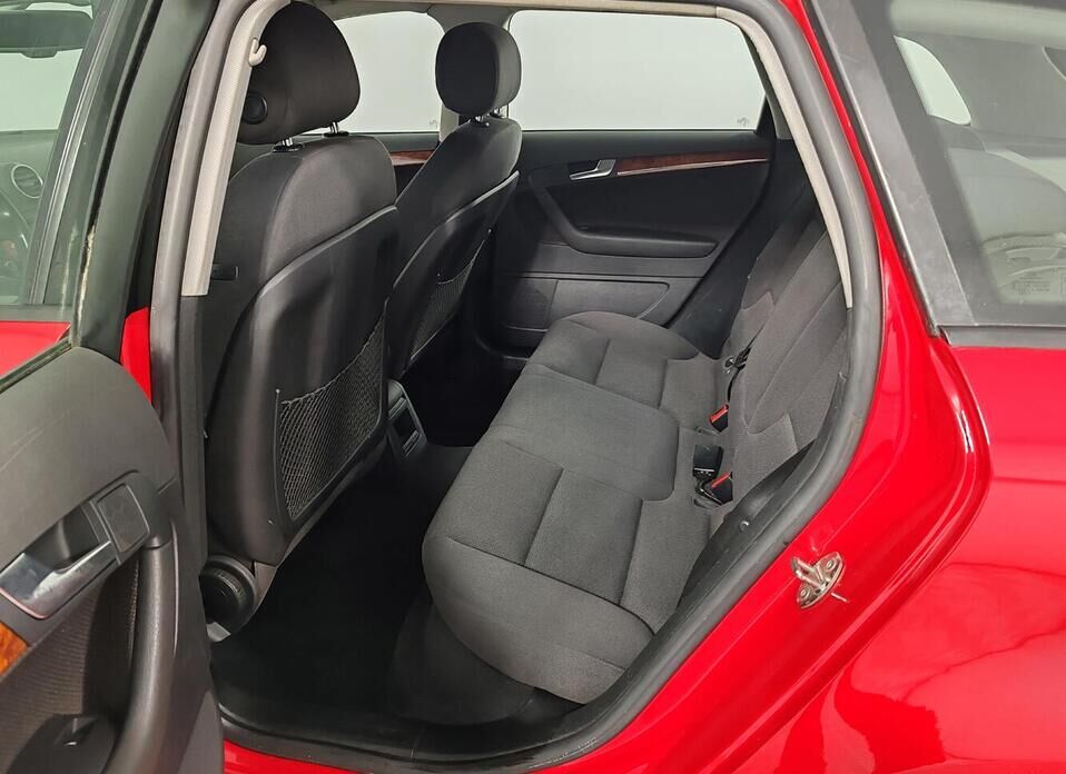 Audi A3, II (8P) Рестайлинг 1 1.6 AT (102 л.с.)