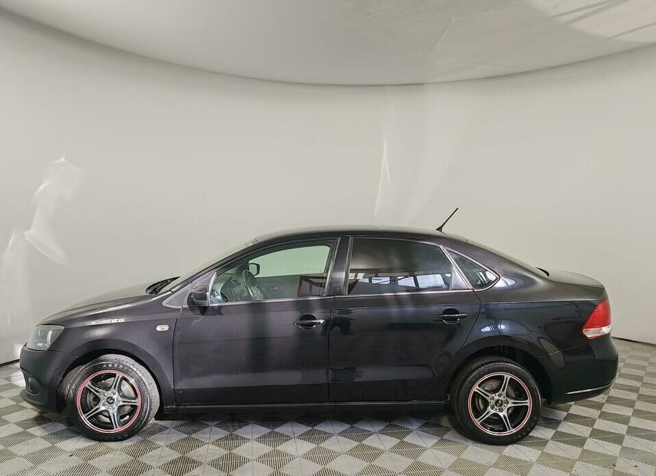 Volkswagen Polo 1.6 AT (105 л.с.)