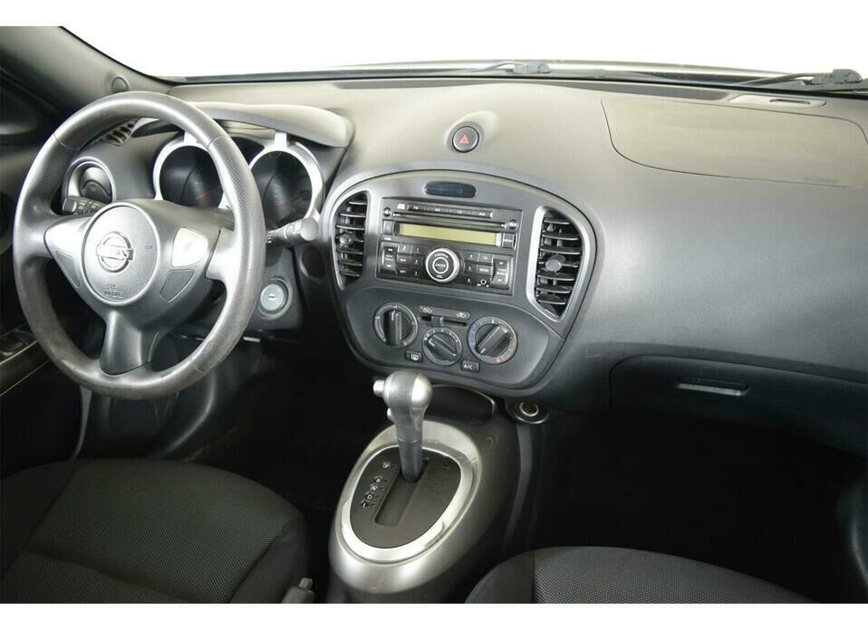 Nissan Juke 1.6 CVT (117 л.с.)