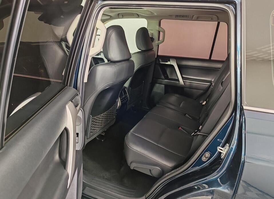 Toyota Land Cruiser Prado 2.8d AT (177 л.с.) 4WD