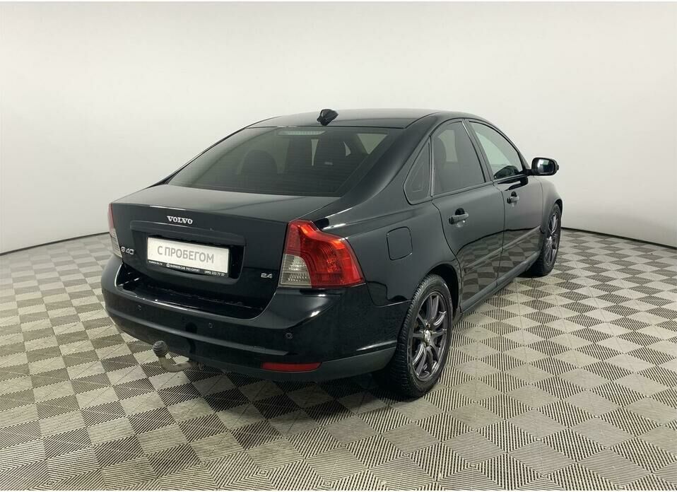 Volvo S40 2.4 AT (140 л.с.)