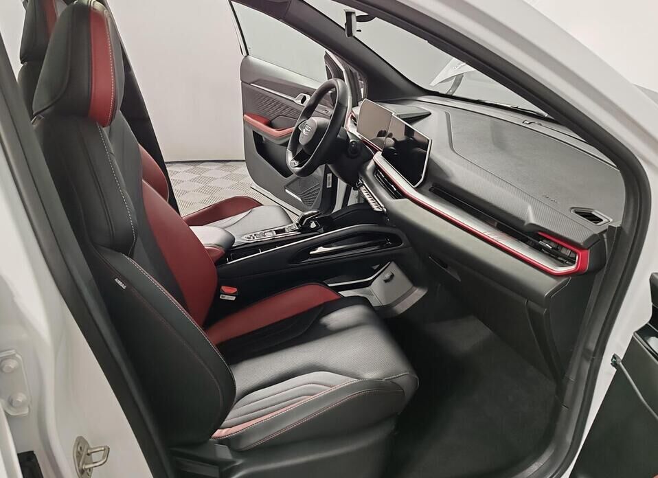 Geely Coolray, I Рестайлинг 1.5 AMT (147 л.с.)