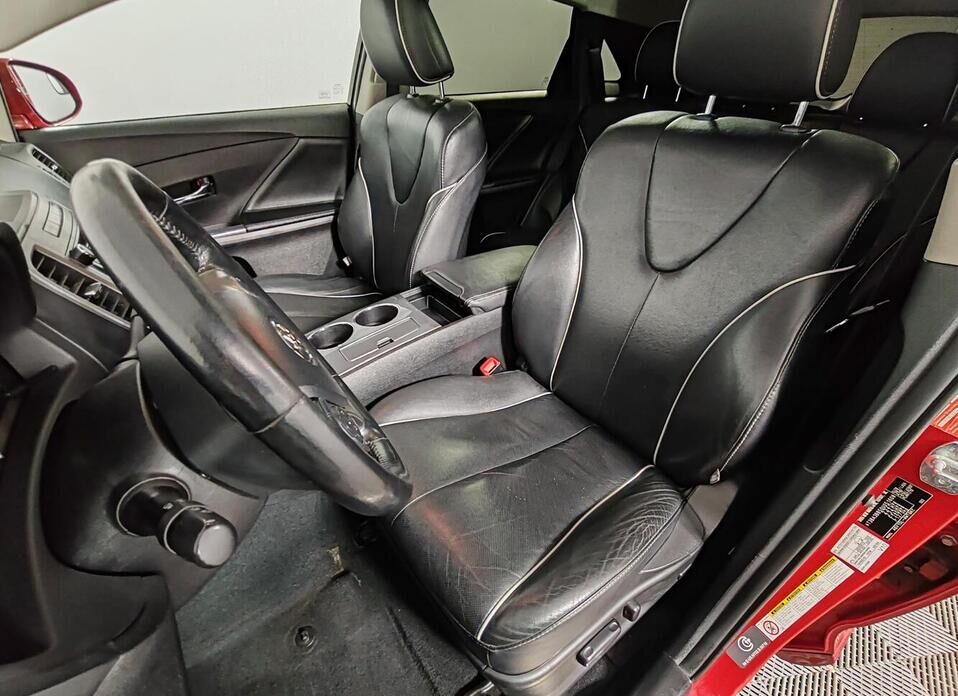 Toyota Venza, I Рестайлинг 2.7 AT (185 л.с.) 4WD