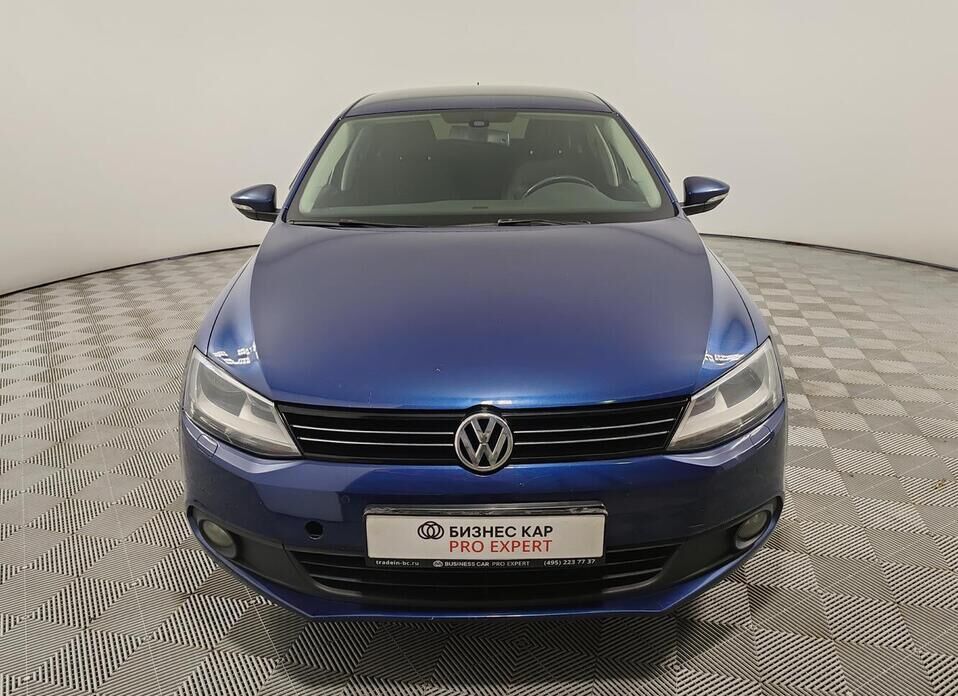 Volkswagen Jetta 1.6 AT (105 л.с.)