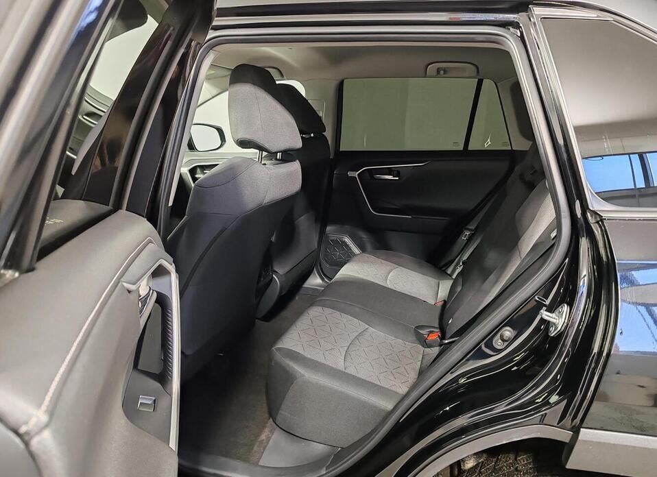 Toyota RAV4, V (XA50) 2.5 AT (199 л.с.) 4WD