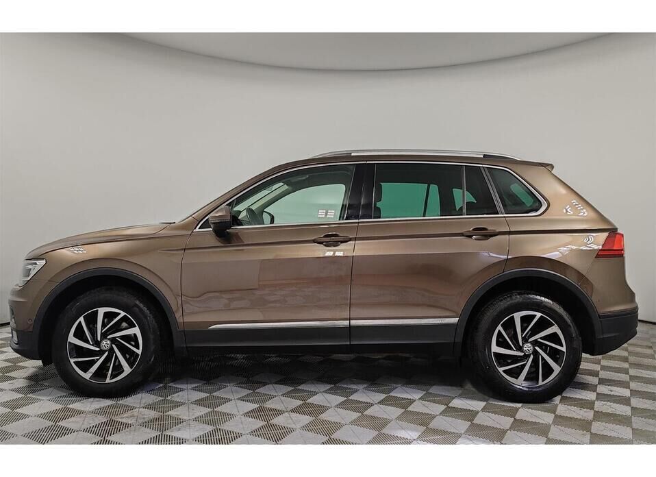 Volkswagen Tiguan 2.0d AMT (150 л.с.) 4WD