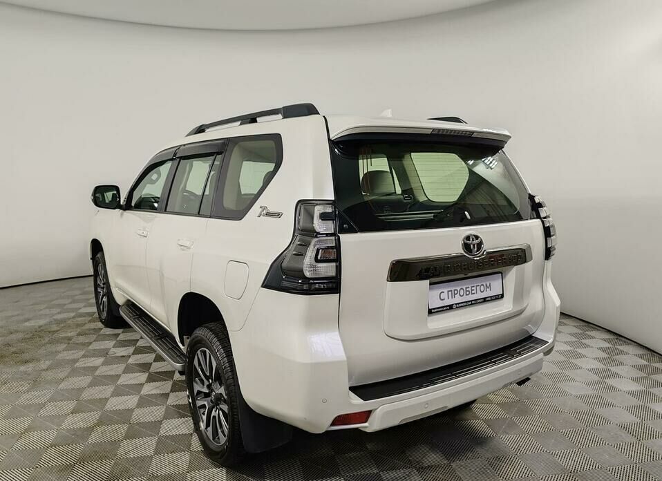 Toyota Land Cruiser Prado 2.8d AT (200 л.с.) 4WD