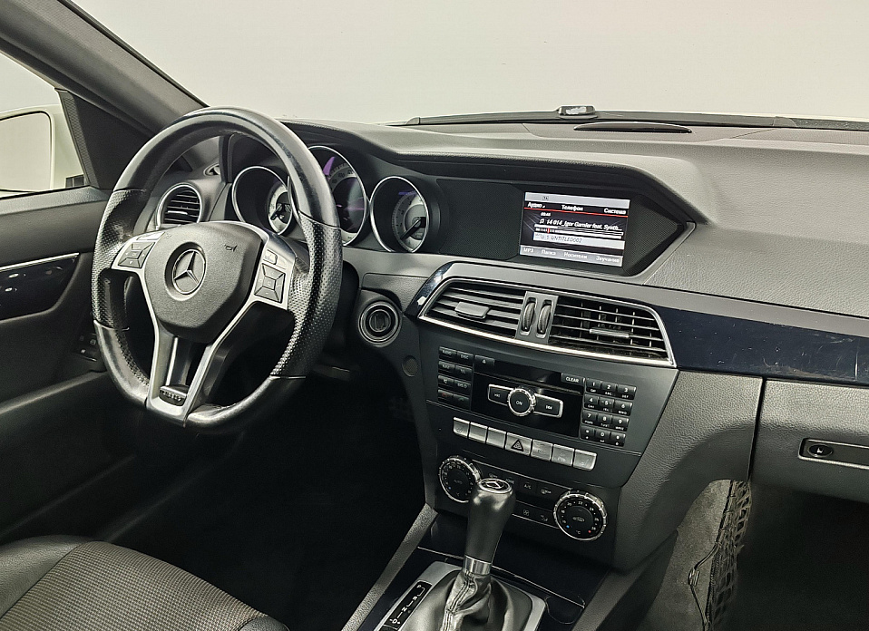 Mercedes-Benz C-Класс, III (W204) Рестайлинг 180 1.6 AT (156 л.с.)