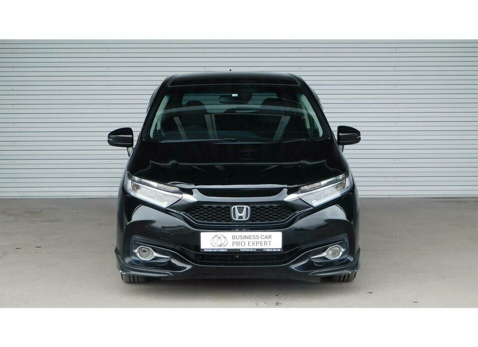 Honda Shuttle 1.5hyb AMT (110 л.с.)