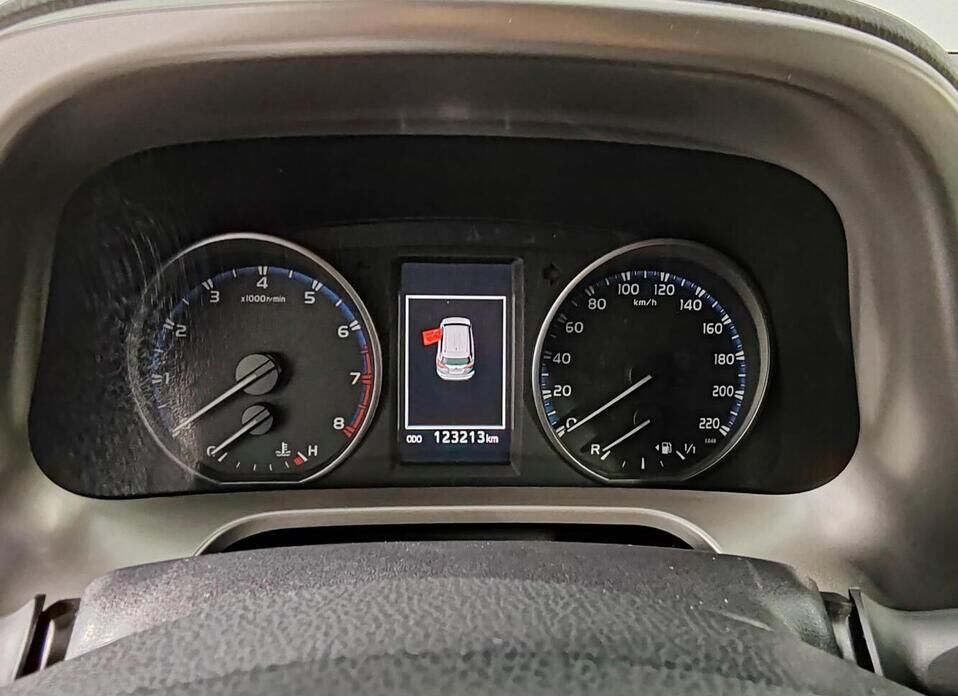 Toyota RAV4, IV (XA40) Рестайлинг 2.0 CVT (146 л.с.) 4WD