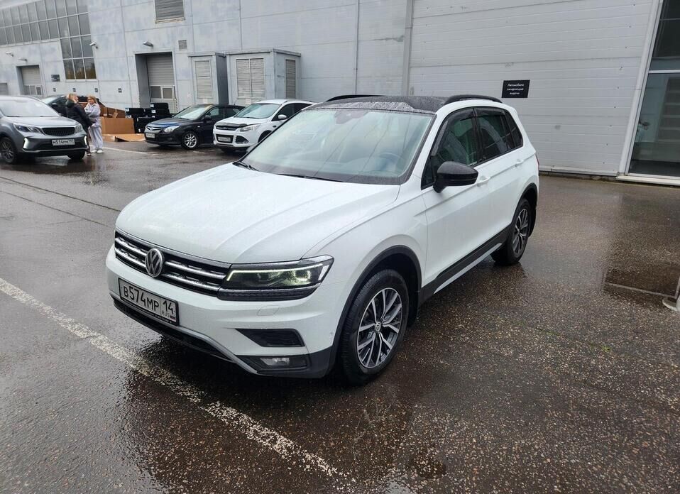 Volkswagen Tiguan, II 2.0d AMT (150 л.с.) 4WD