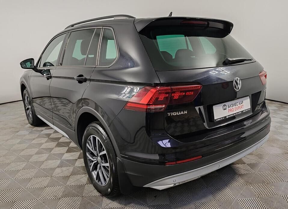 Volkswagen Tiguan 2.0d AMT (150 л.с.) 4WD