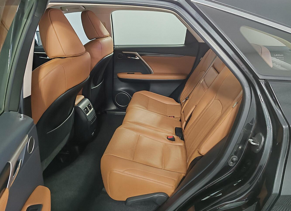 Lexus RX, IV Рестайлинг 300 2.0 AT (238 л.с.) 4WD