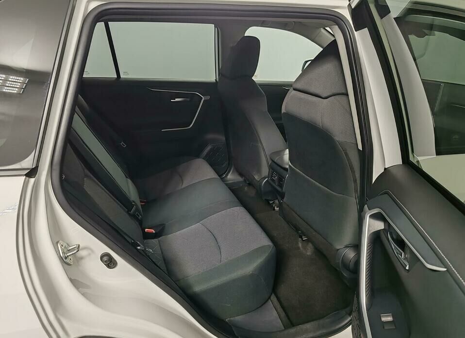 Toyota RAV4 2.0 CVT (149 л.с.)