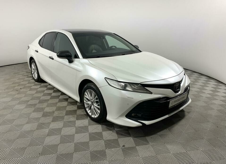 Toyota Camry 2.5 AT (181 л.с.)