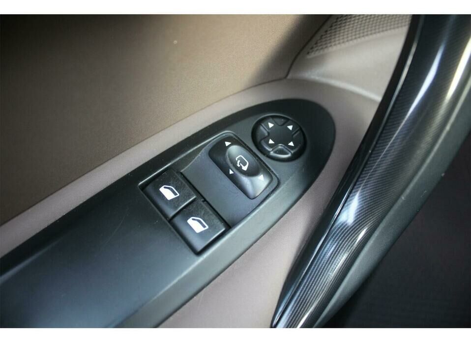 Citroen DS4 1.6 AT (150 л.с.)