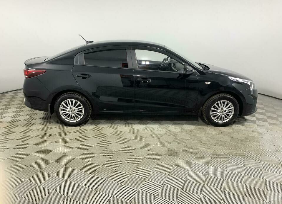 Kia Rio 1.6 AT (123 л.с.)