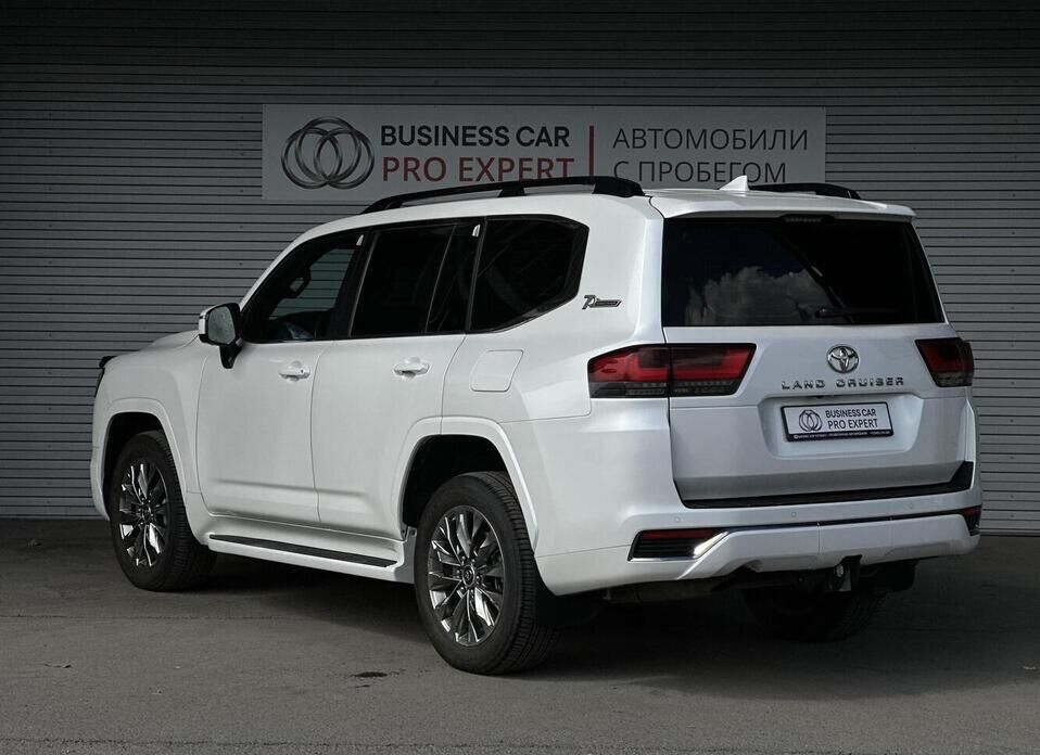 Toyota Land Cruiser, 300 Series 3.4 AT (415 л.с.) 4WD