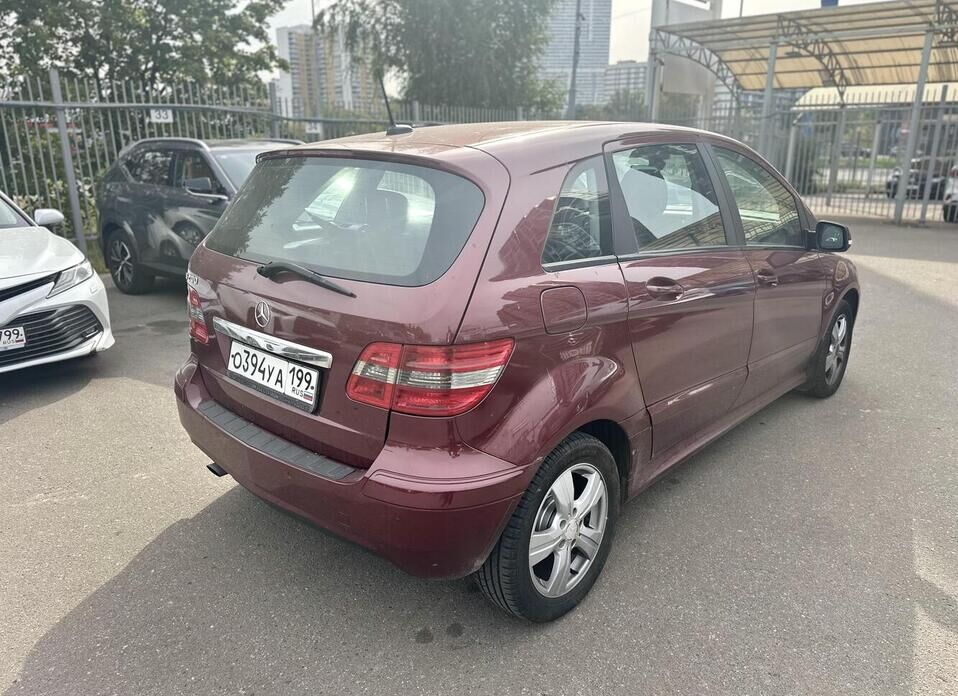 Mercedes-Benz B-Класс, I (W245) Рестайлинг 200 2.0 CVT (136 л.с.)