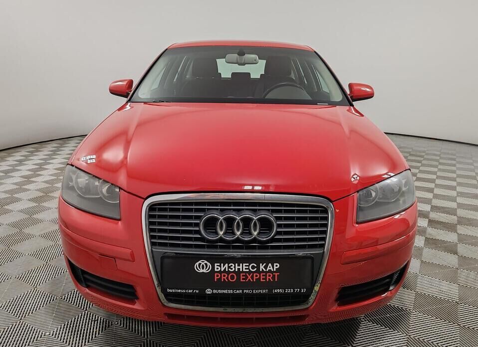 Audi A3, II (8P) Рестайлинг 1 1.6 AT (102 л.с.)