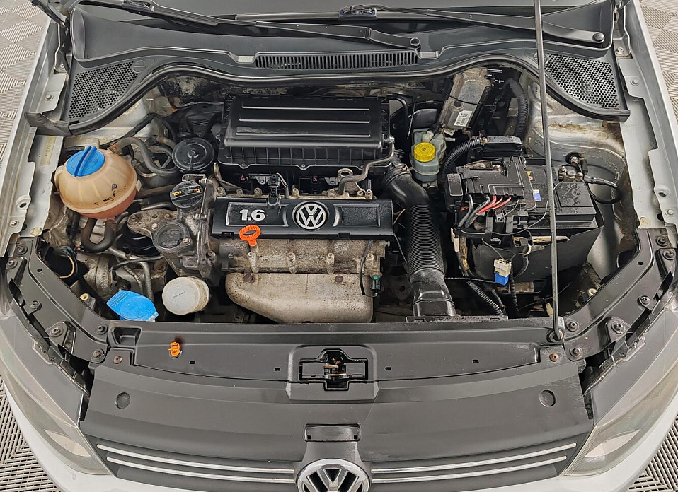 Volkswagen Polo, V 1.6 AT (105 л.с.)