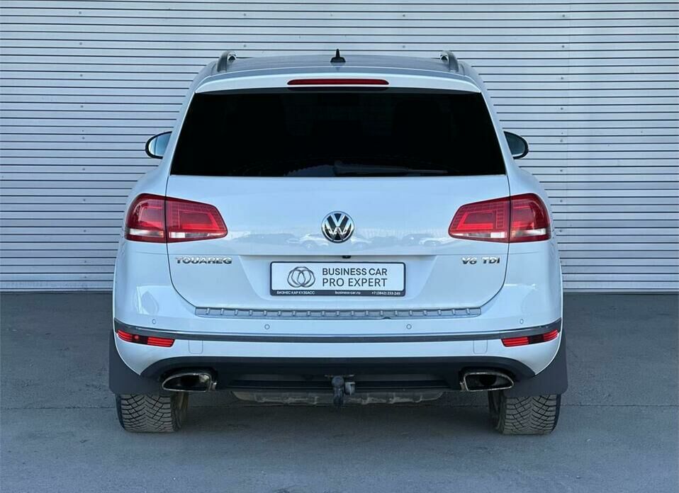Volkswagen Touareg 3.0d AT (245 л.с.) 4WD
