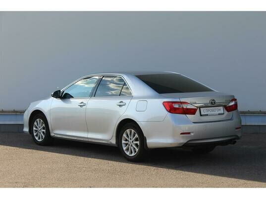 Toyota Camry, 2013 г., 300 231 км