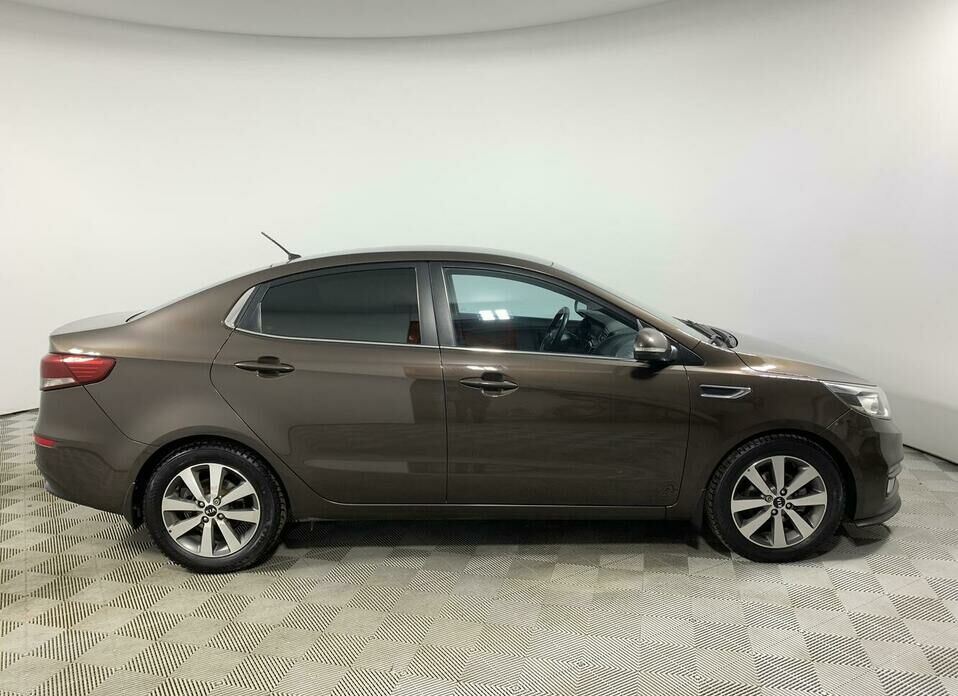 Kia Rio 6-speed 1.6 AT (123 л.с.)