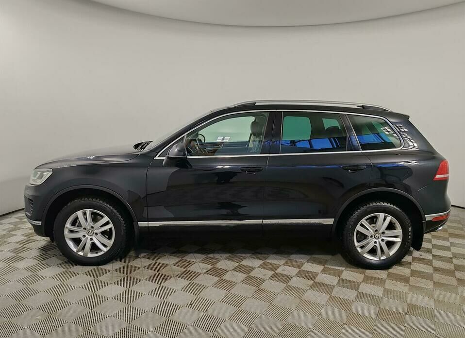 Volkswagen Touareg 3.0d AT (204 л.с.) 4WD