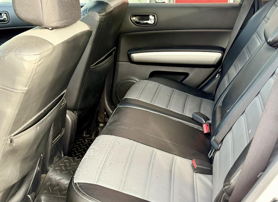Nissan X-Trail, II Рестайлинг 2.0 MT (141 л.с.) 4WD