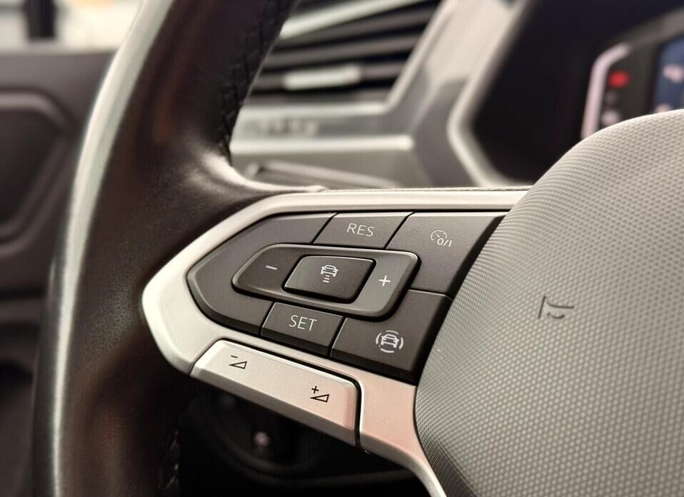 Volkswagen Tiguan, II Рестайлинг 2.0 AMT (180 л.с.) 4WD