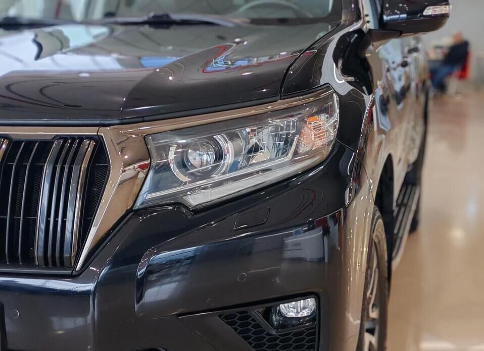 Toyota Land Cruiser Prado, 150 Series Рестайлинг 3 2.8d AT (200 л.с.) 4WD