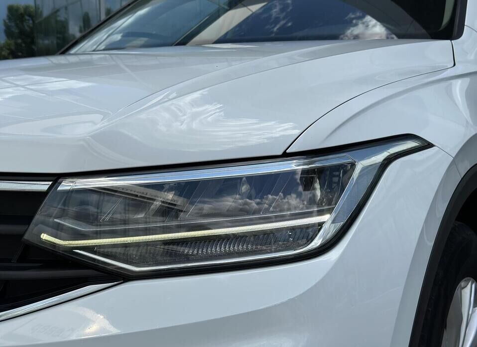 Volkswagen Tiguan, II Рестайлинг 1.4 AMT (150 л.с.) 4WD