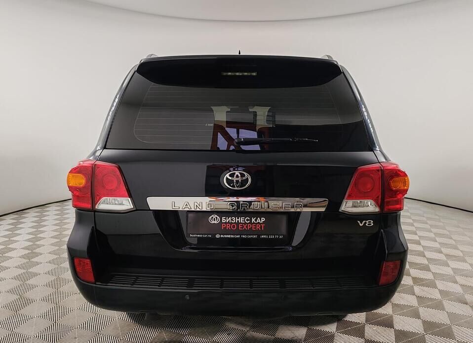 Toyota Land Cruiser, 200 Series Рестайлинг 1 4.5d AT (235 л.с.) 4WD