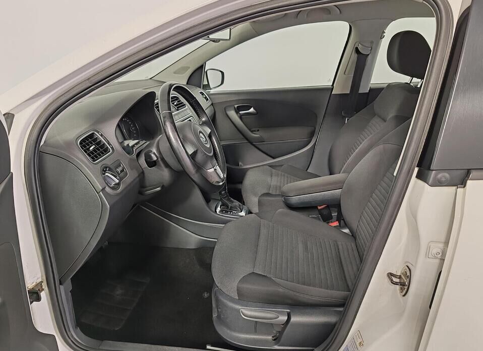 Volkswagen Polo, V 1.2 AMT (105 л.с.)