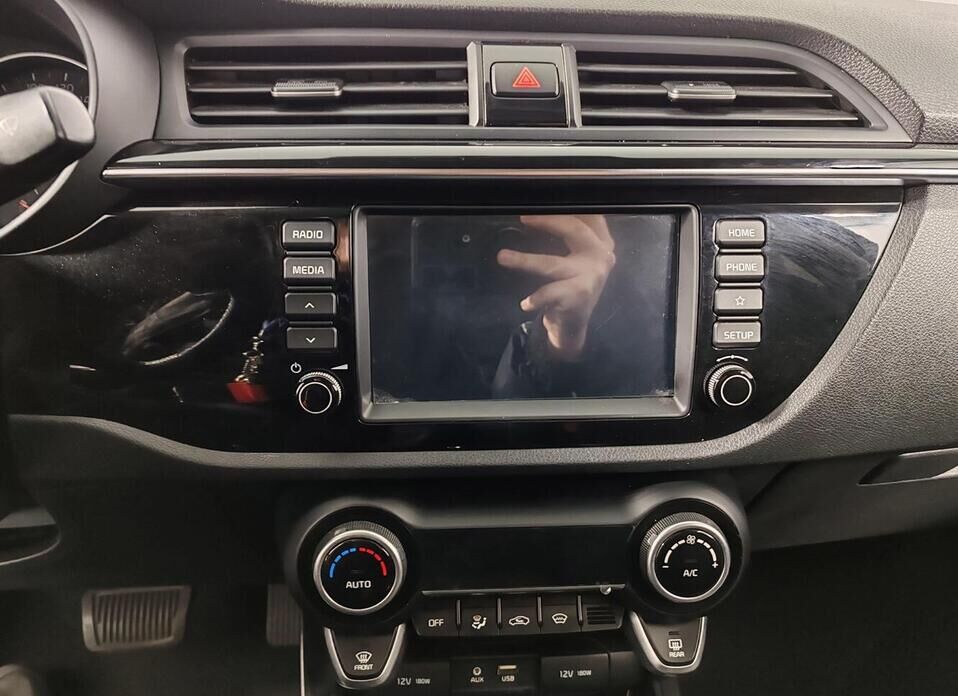 Kia Rio, IV 1.6 AT (123 л.с.)