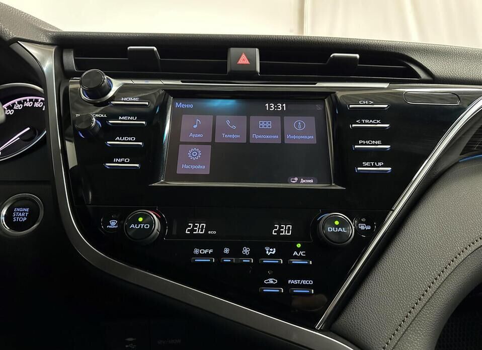 Toyota Camry 2.5 AT (181 л.с.)